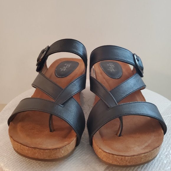 Euro Soft Black Emrie wedge women sandals Size 10M. - Picture 7 of 15